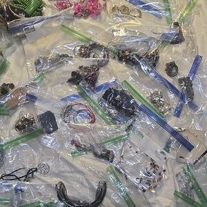5lbs. Mixed Jewelry ALL WEARABLE OR RESALEABLE Necklaces Bracelets and Earrings